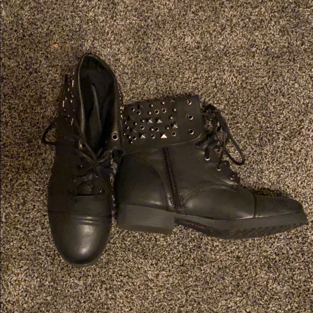 Pink and Pepper Boots